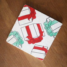 Christmas Present Trivet Coaster Hotplate for holiday table